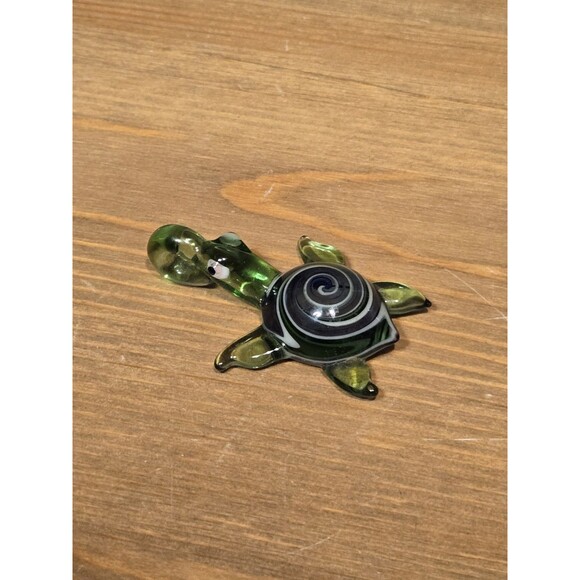 Handmade Art Handblown Glass Sea Turtle Pendant Necklace - Picture 4 of 7